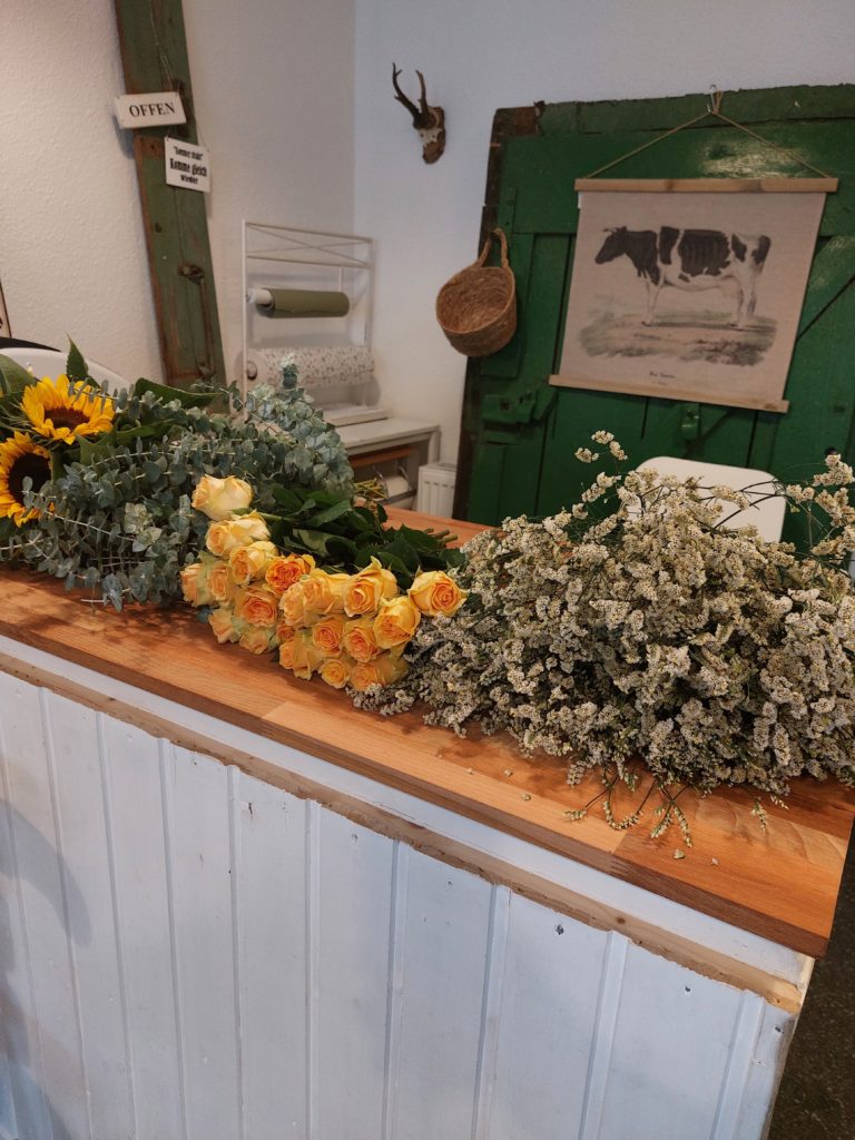 Heute frische herbstliche Blumensträuße …